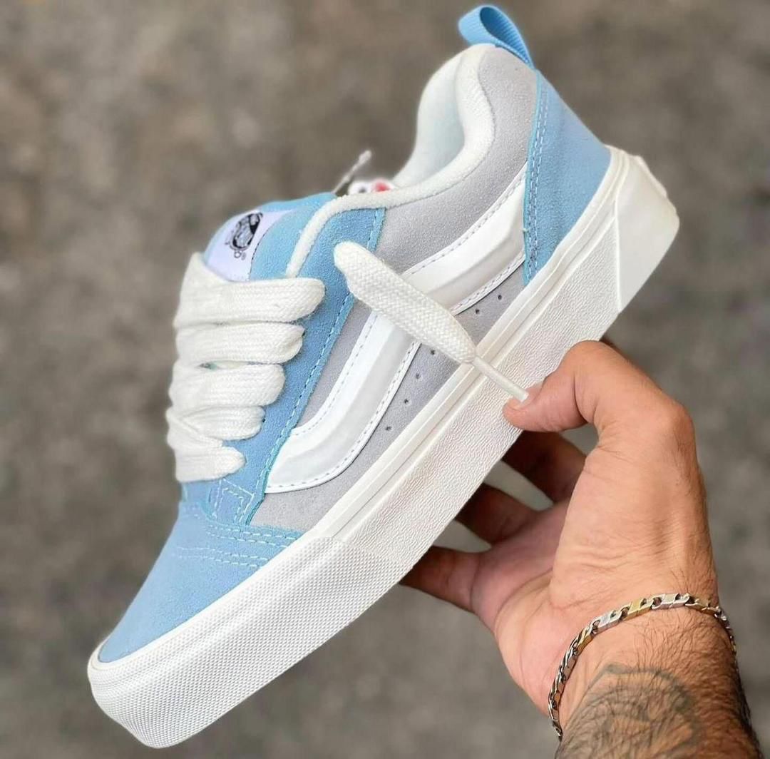 Tittre :Vans Revival