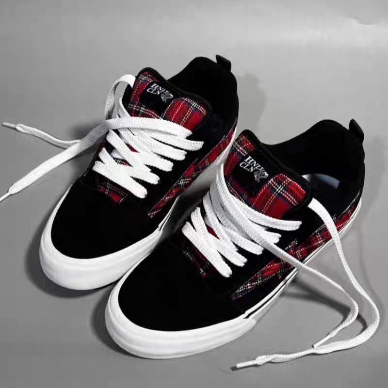 Tittre :Vans Revival
