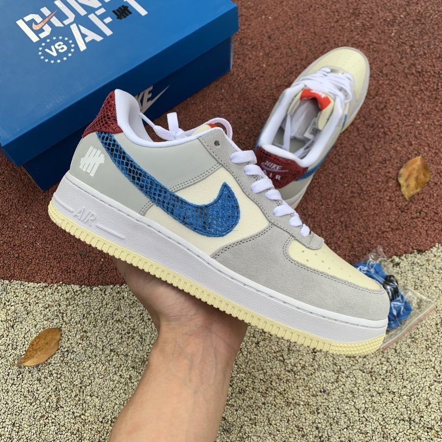 Nike Air Force 1