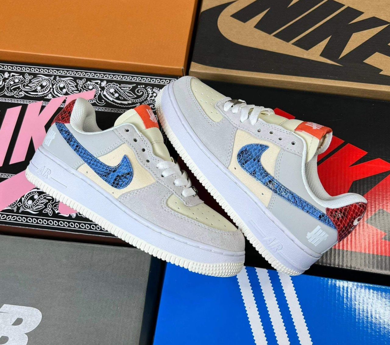 Nike Air Force 1