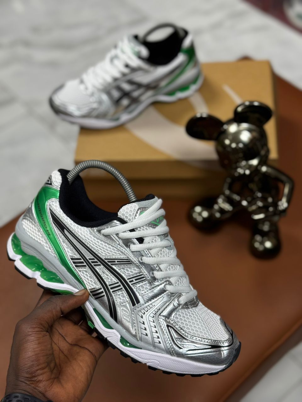 Foot Forward : Asics Gel-Kayano 14