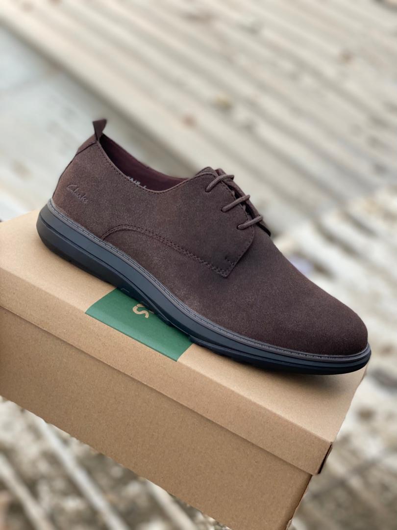 Élégance Décontractée : La Collection Ultime de Chaussures en Daim pour Homme