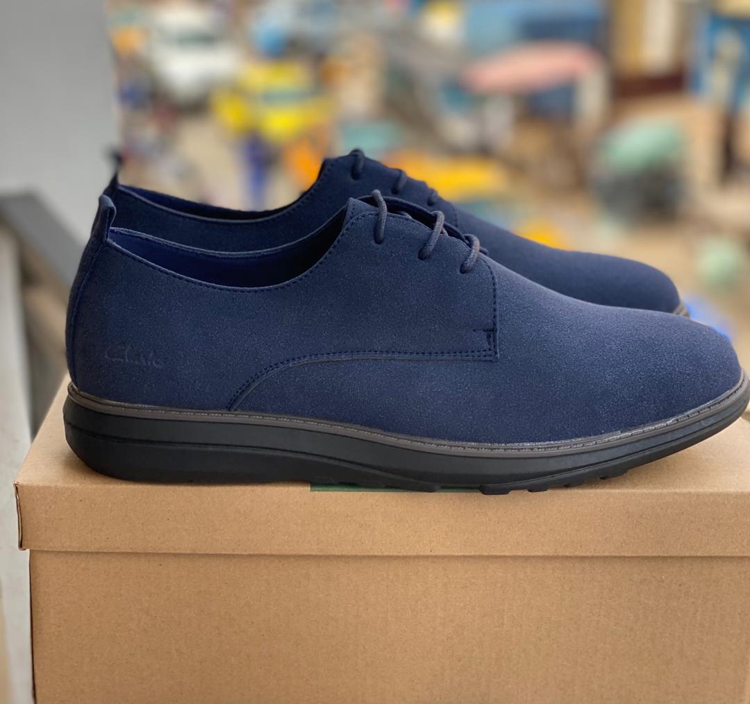 Élégance Décontractée : La Collection Ultime de Chaussures en Daim pour Homme