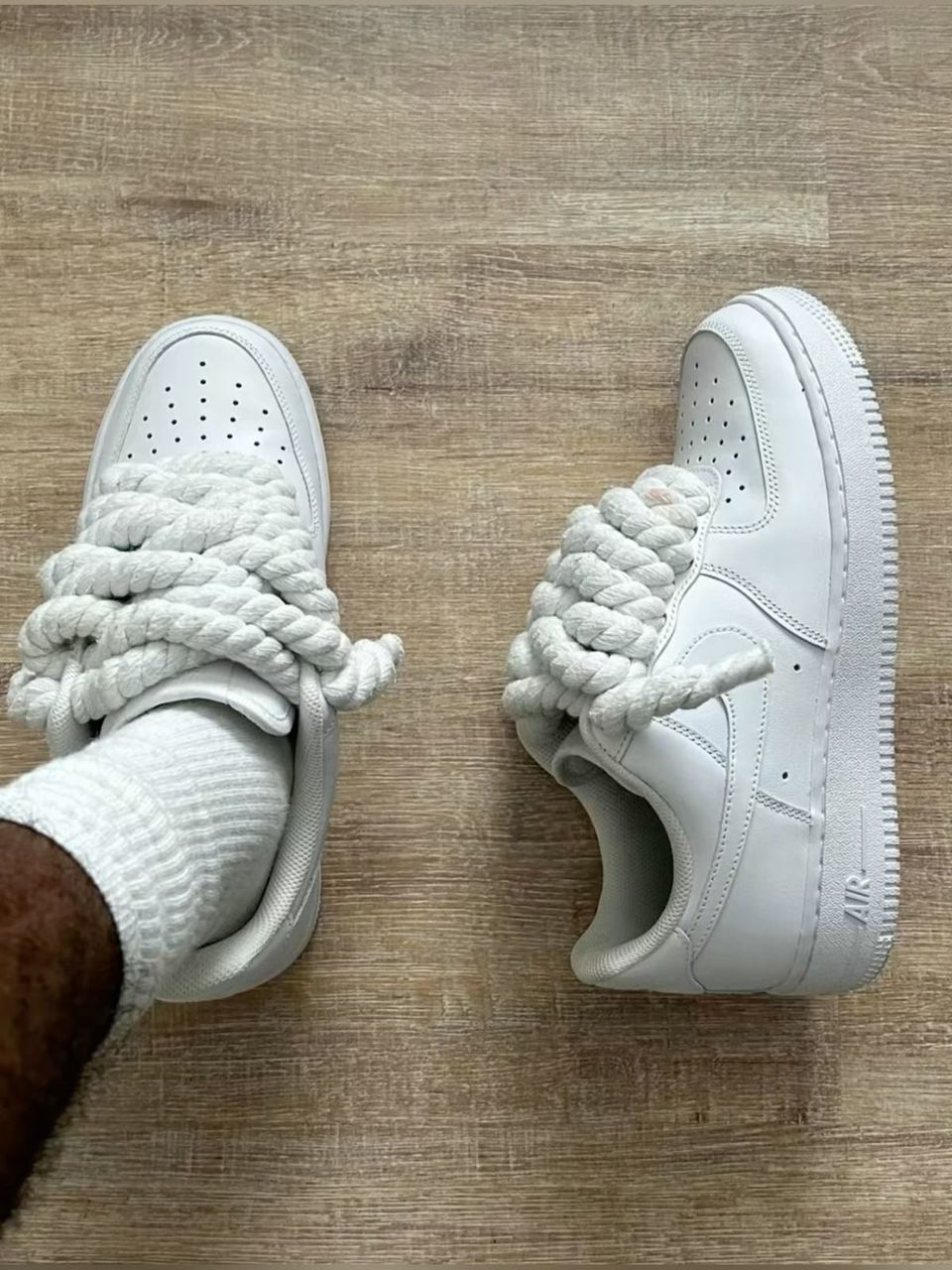 "Rope Kicks – Sneakers Uniques & Audacieuses"