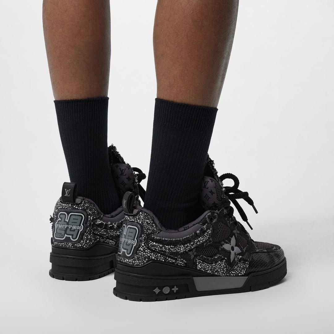 Louis Vuitton Runner Tatic Monogram Strass