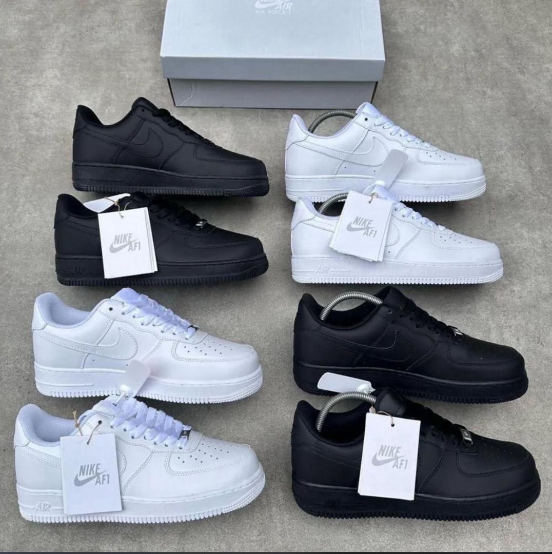 Nike Air Force 1