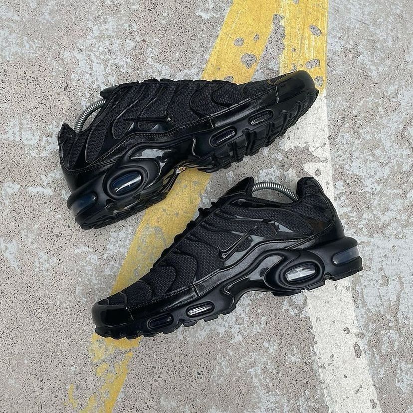 Nike Air Max Plus Triple Black – Style et Confort