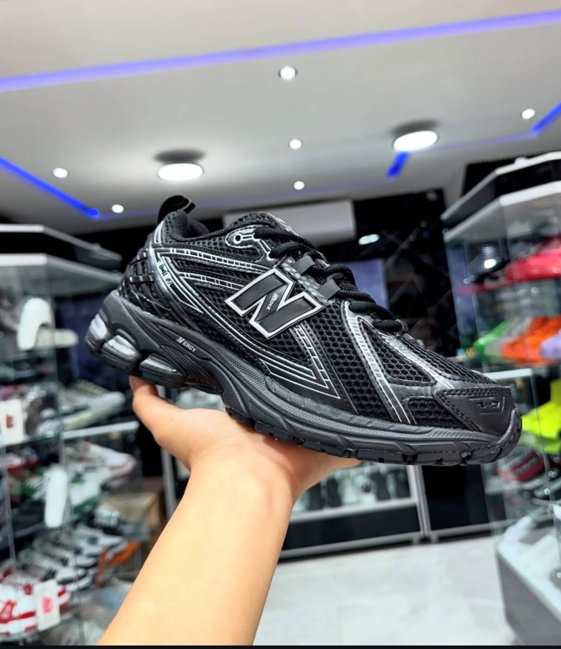 New Balance 1906R "Protection Pack" Noir/Rose