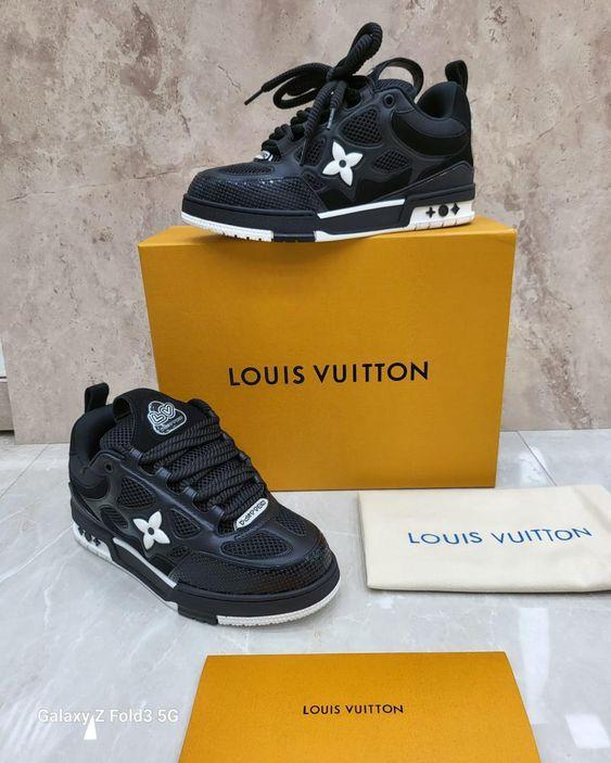 Louis Vuitton Trainers Black and White