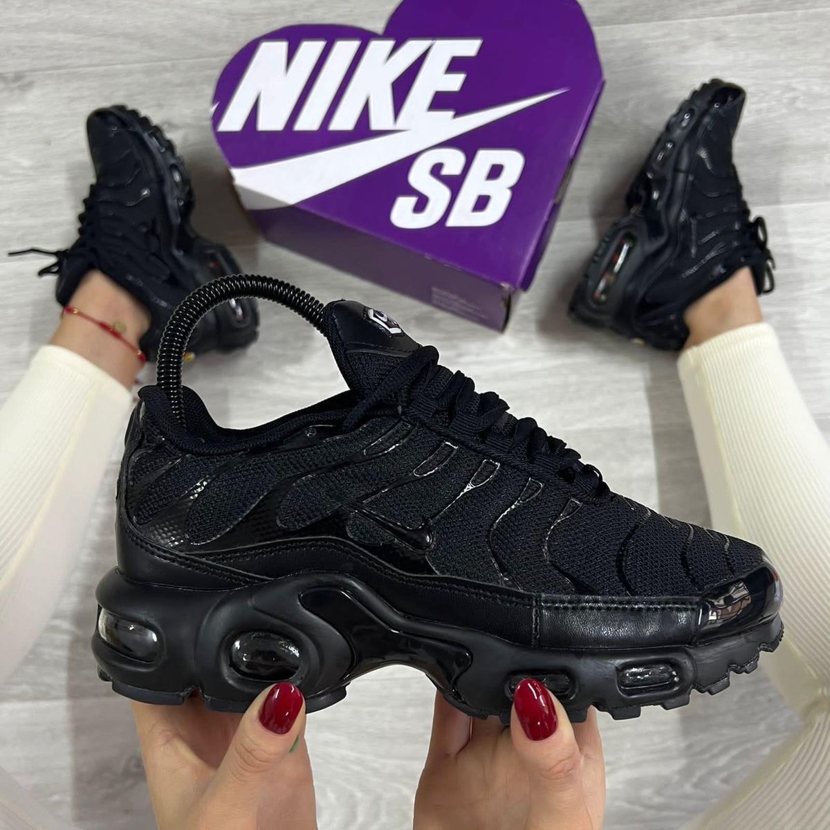 Nike Air Max Plus Triple Black – Style et Confort