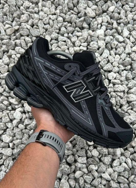 Noir Absolu"