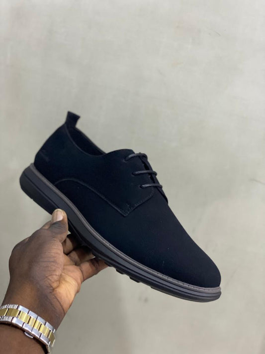 Élégance Décontractée : La Collection Ultime de Chaussures en Daim pour Homme