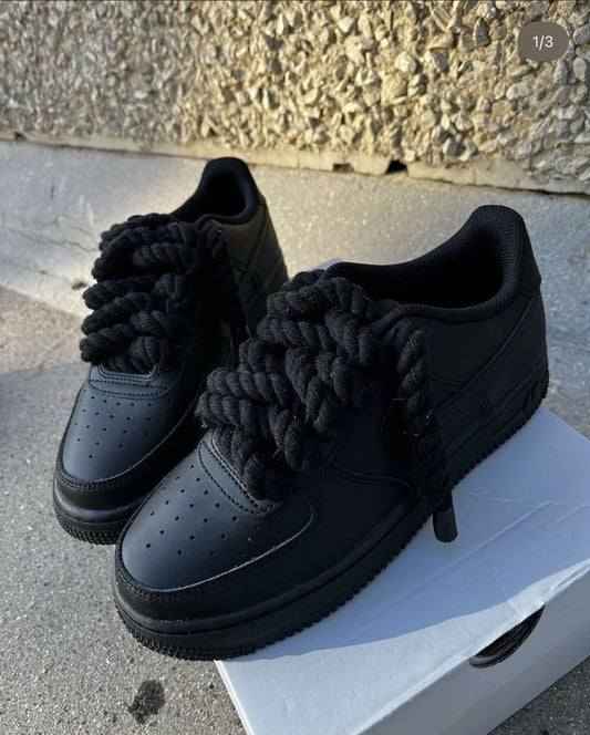 "Rope Kicks – Sneakers Uniques & Audacieuses"