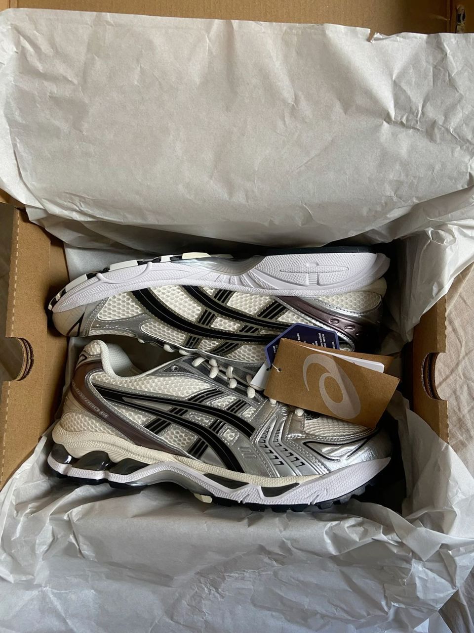 ASICS GEL-Kayano 14 – Cream / Black / Pure Silver