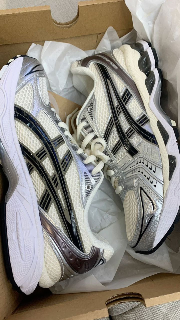 ASICS GEL-Kayano 14 – Cream / Black / Pure Silver