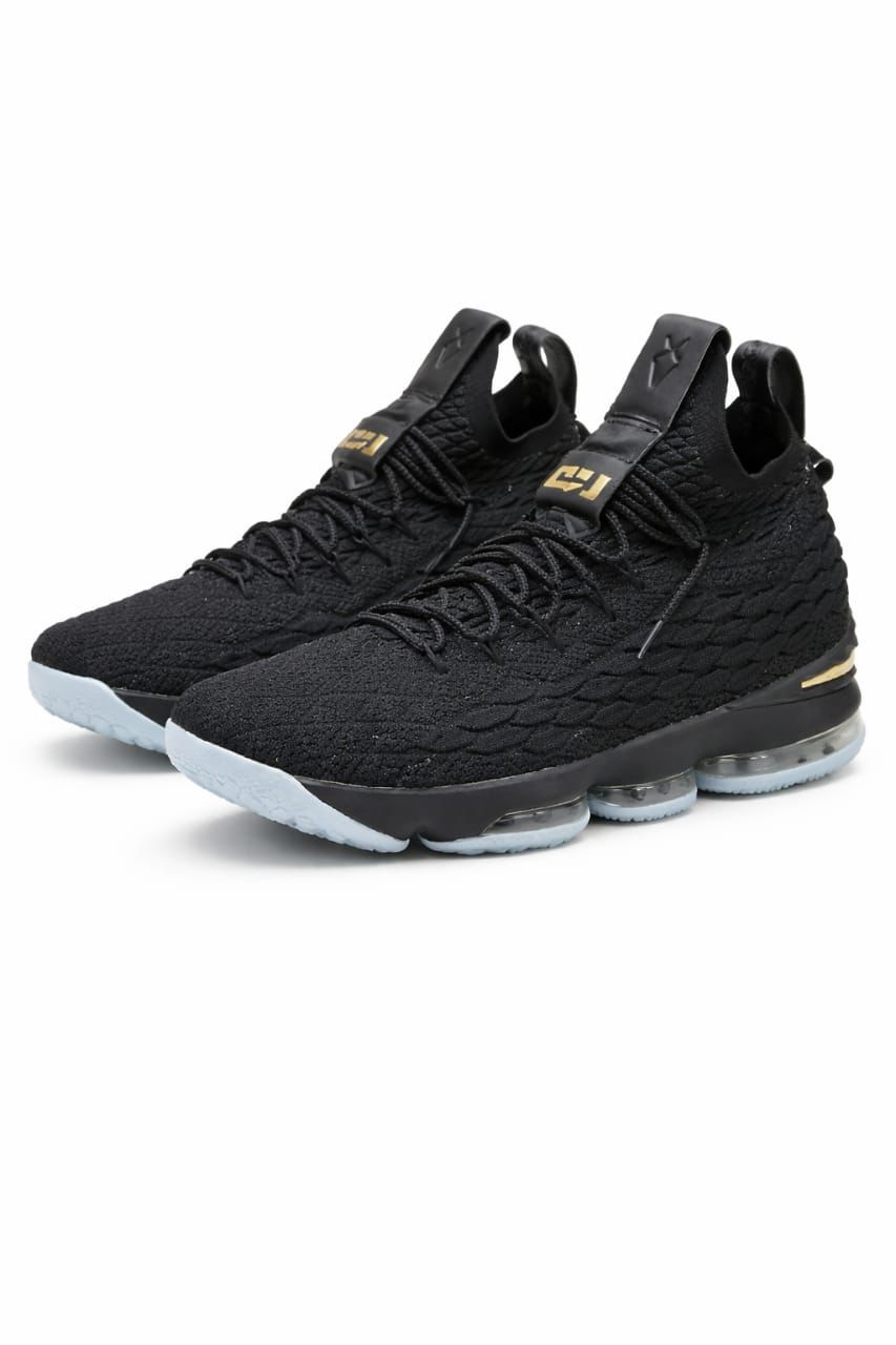 Nike LeBron 15 Low "Triple Black"