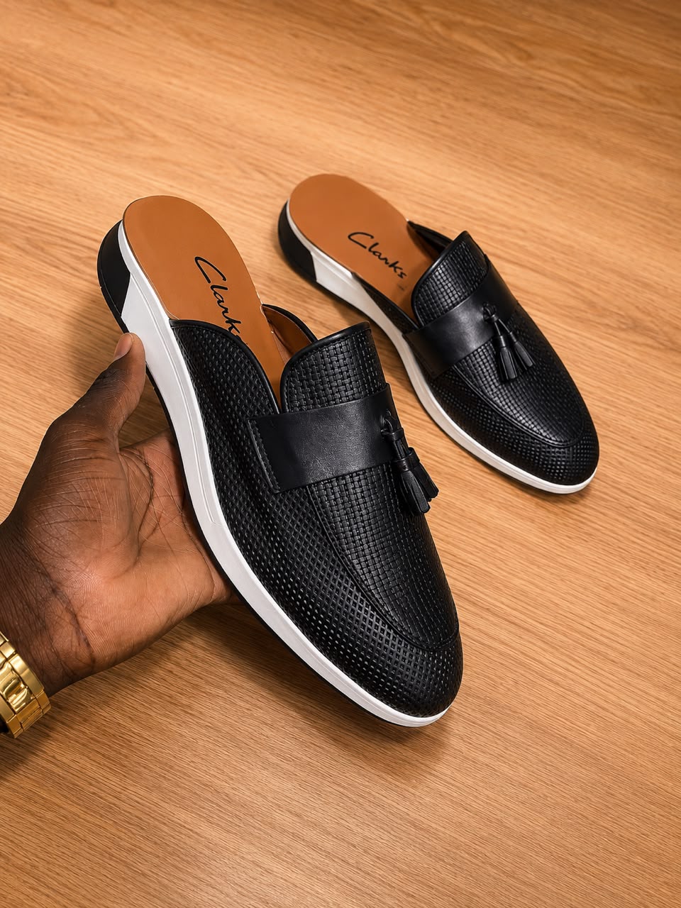 Original chaussure en cuire