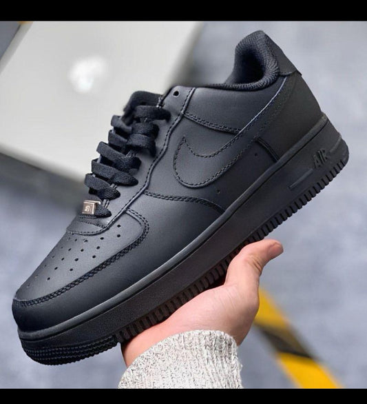 Sneakers Air Force : L'essentiel du style urbain