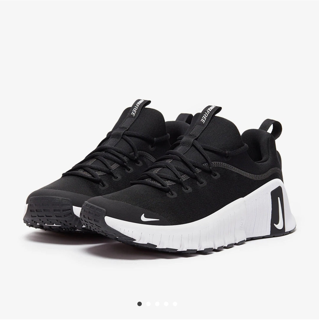 Nike Free Metcon : Performance et Flexibilité pour Votre Entraînement