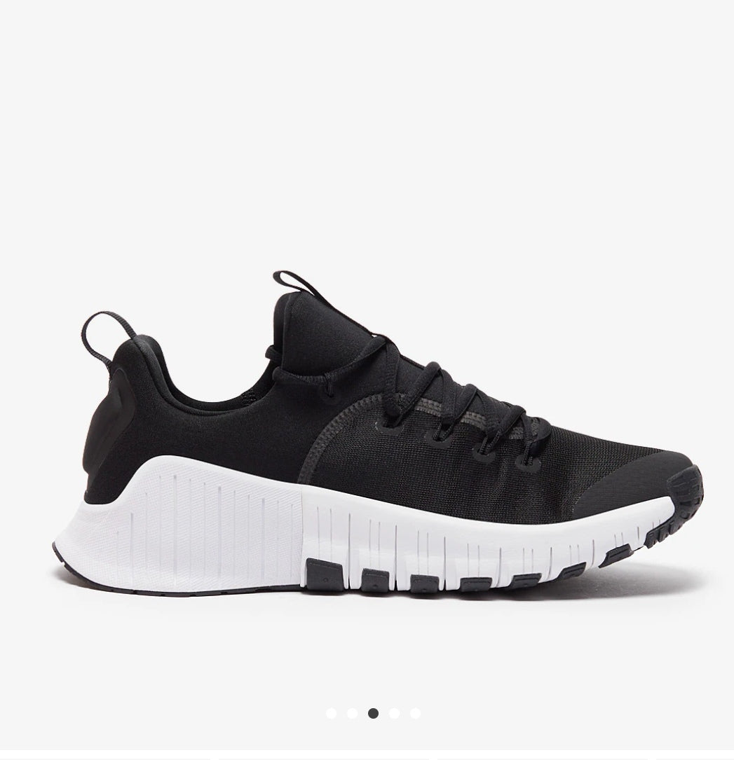 Nike Free Metcon : Performance et Flexibilité pour Votre Entraînement
