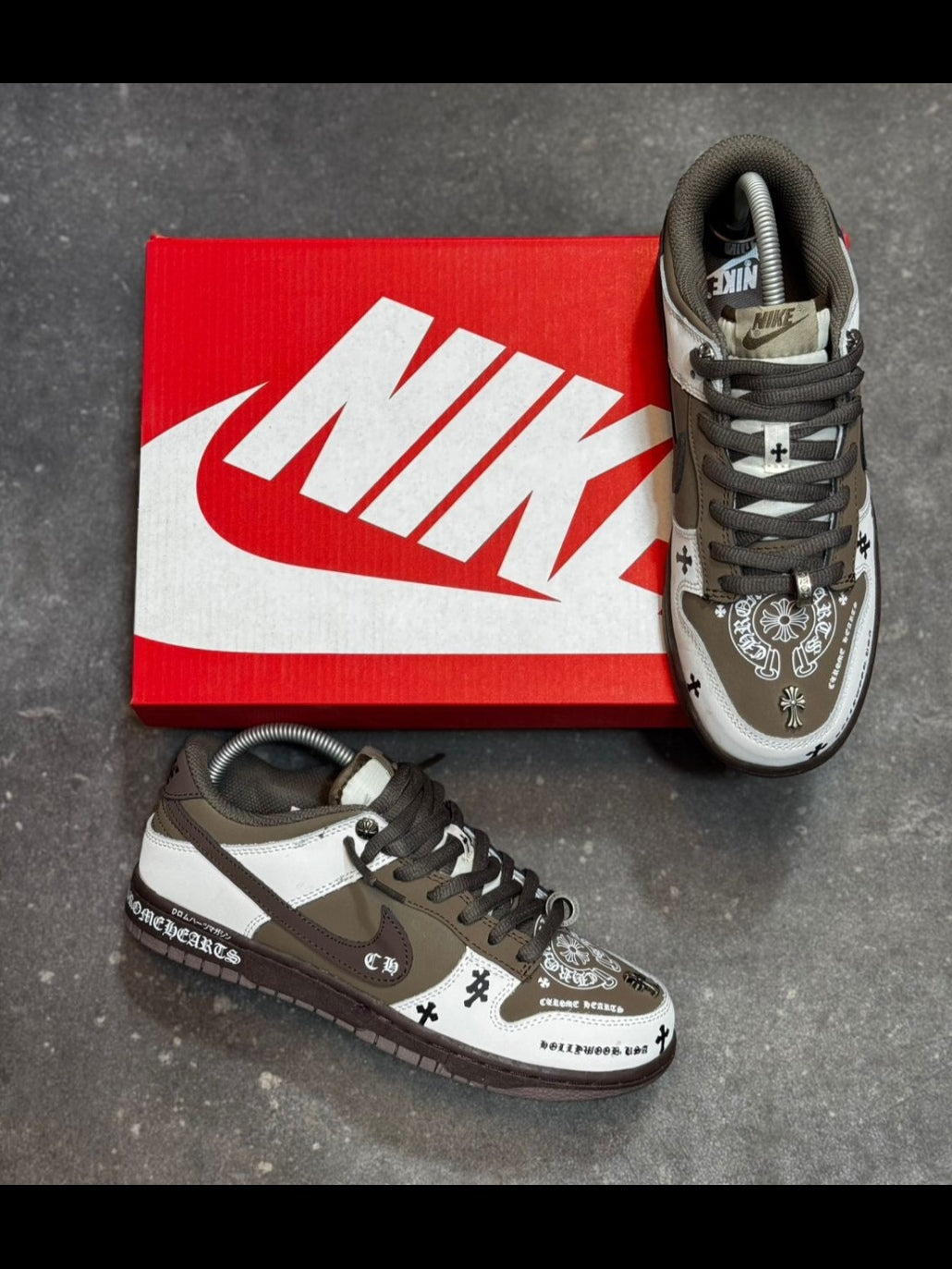 Nike Dunk Low Custom "Chrome Gothic" – Édition Limitée Mocha