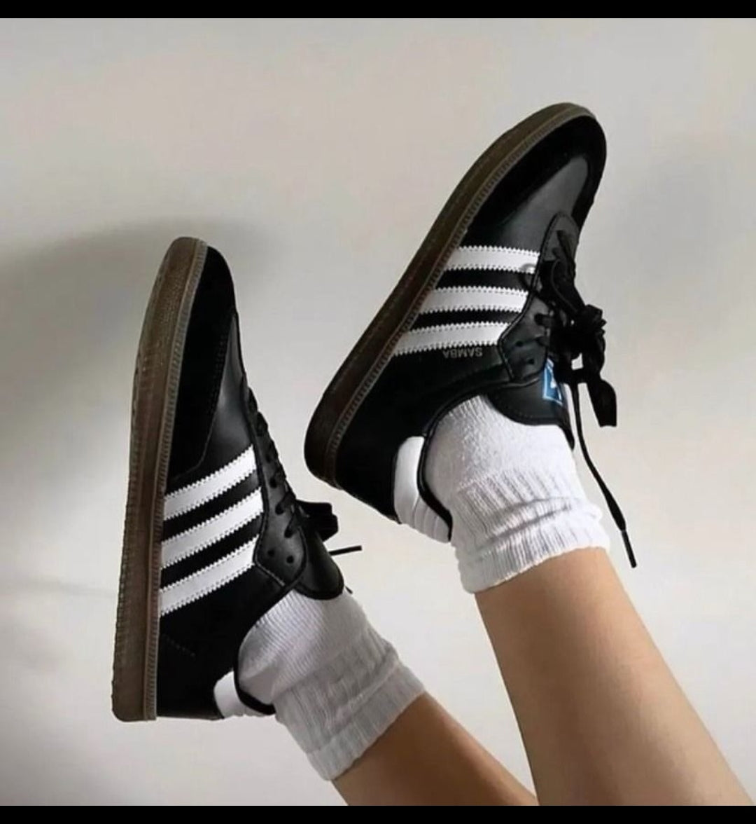 Samba Store, Le Vestiaire Rétro, Signature Sneakers)