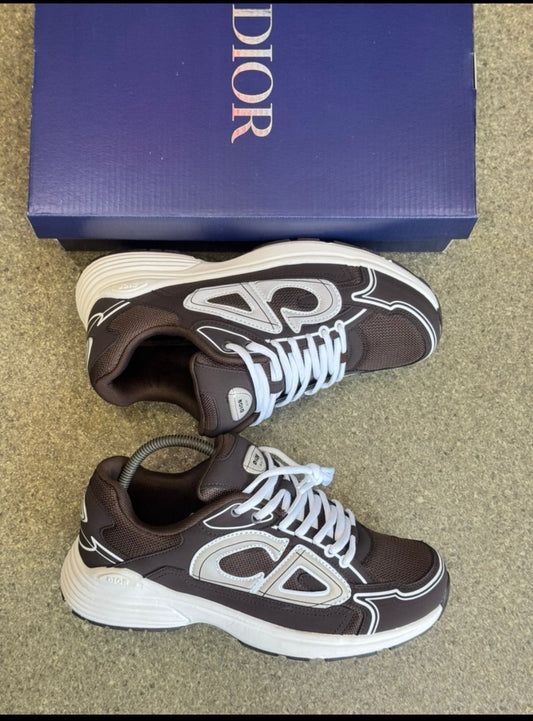 Baskets Dior B30 – Édition Chocolat & Blanc "Urban Luxury"
